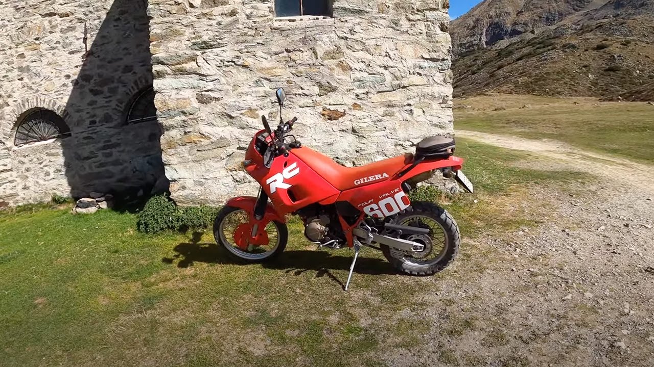 Gilera RC 600 in due al Colombardo (vado piano)