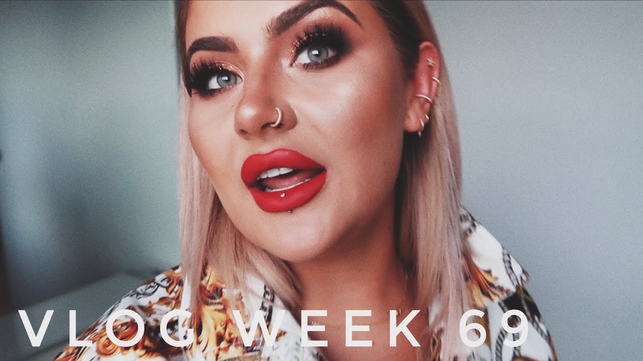 VLOG WEEK 69 - STUCK OUTSIDE MY HOTEL ROOM IN MY PANTS | JAMIE GENEVIEVE