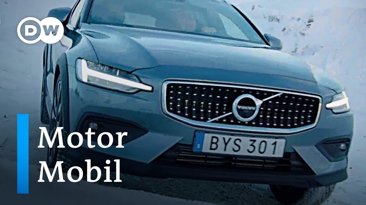 Lastesel im Schnee - V60 Cross Country | Motor mobil