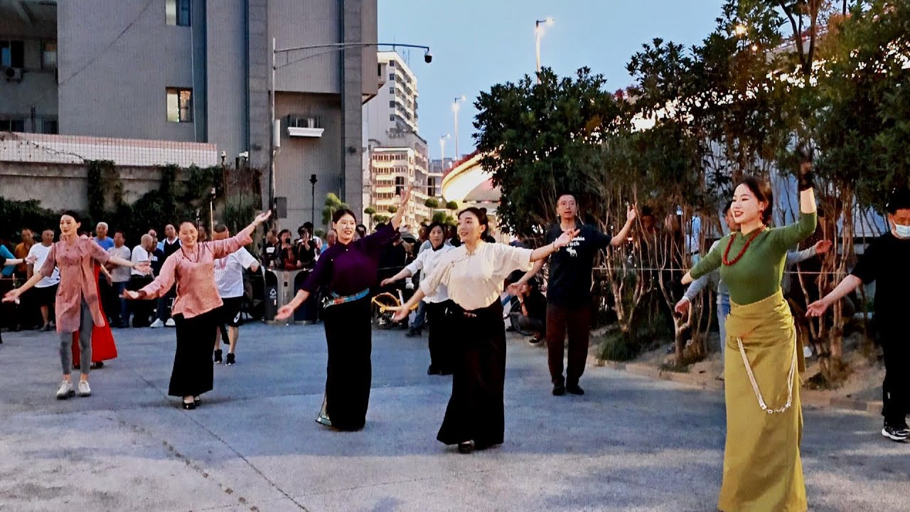 Tibetan dance 《萨嘎达瓦曲珠》