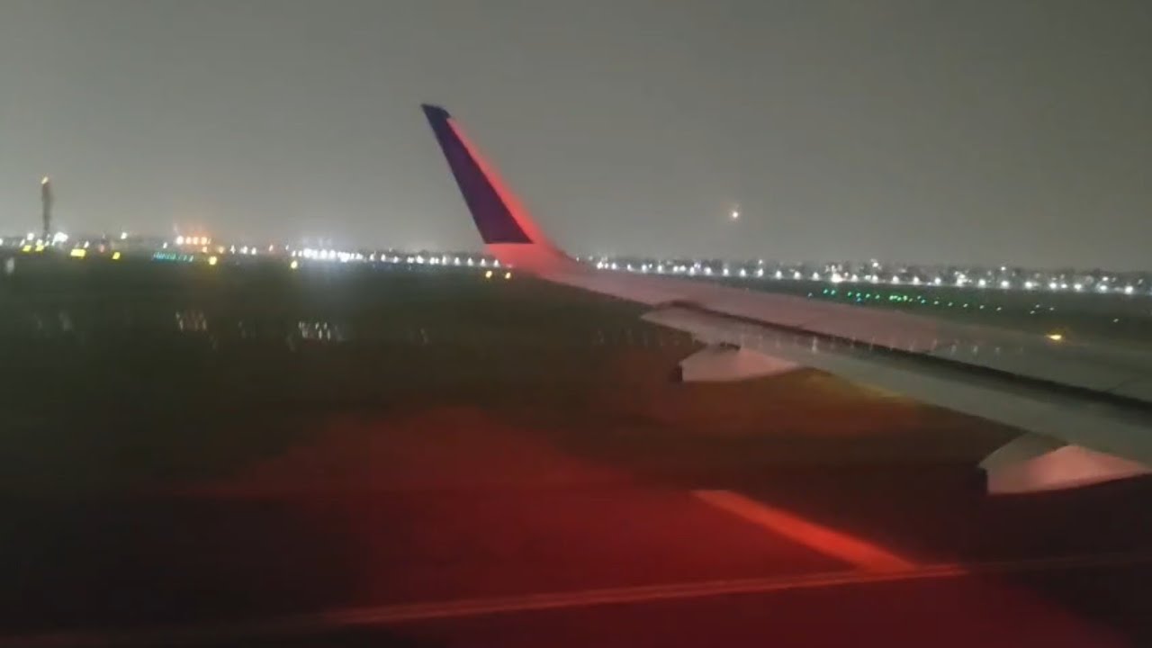 Indigo A320 N take off from Delhi