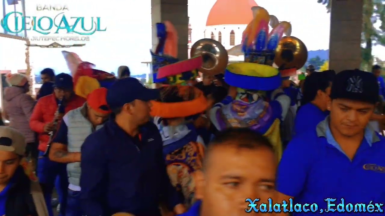 Banda Cielo Azul de Jiutepec Tocando Chinelos en el Kiosco de Xalatlaco(Domingo 7 de Agosto)2022.