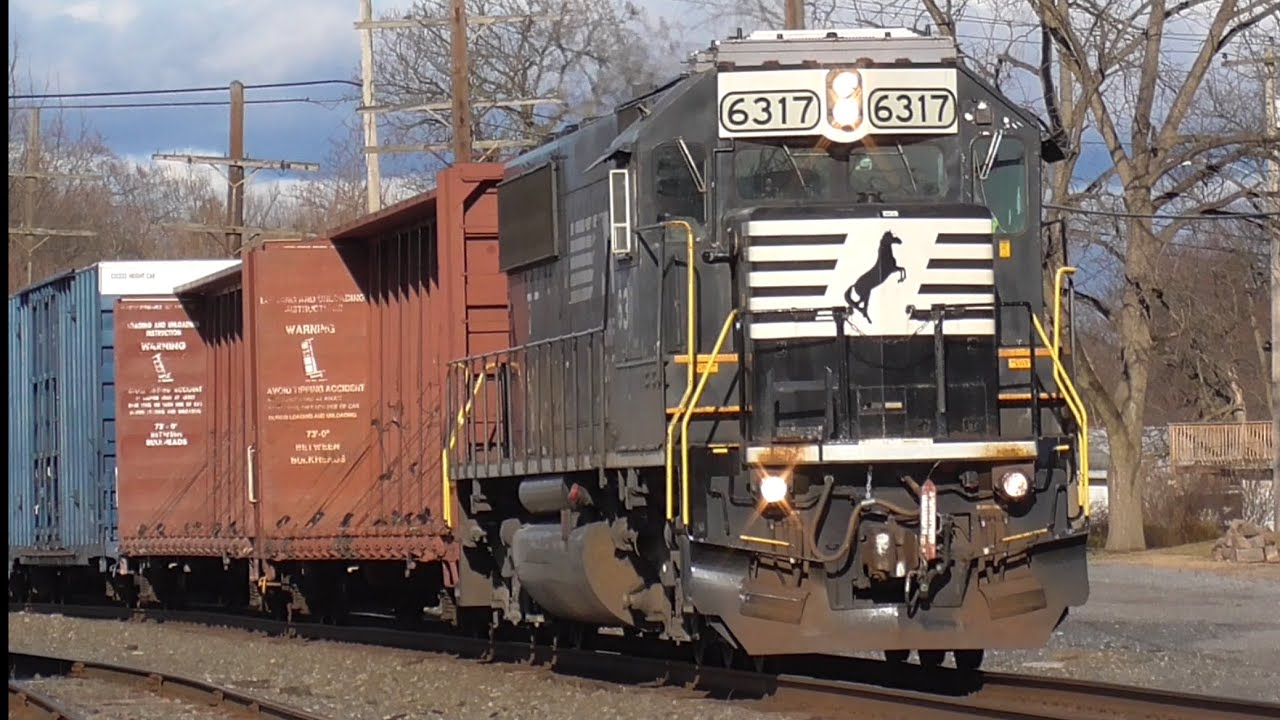 Norfolk Southern 6317 Picking Up Freight Cars Maugansville Maryland