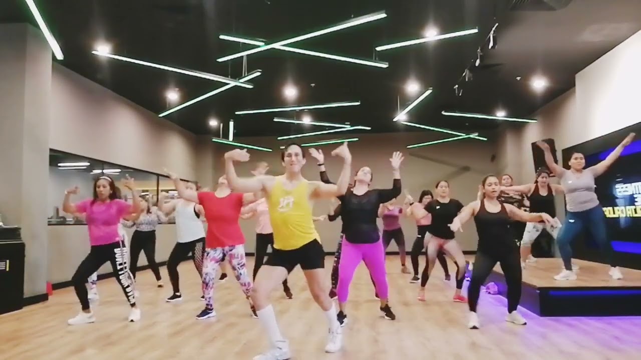 LUIS FONSI - CORAZÓN EN LA MALETA / COREOGRAFÍA - JORGE REYES BONILLA
