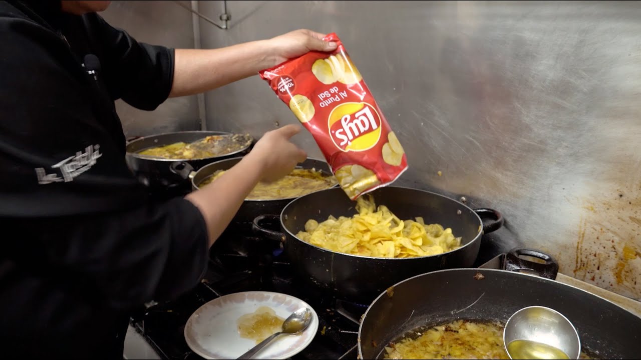 Nos preparan una tortilla con patatas Lays