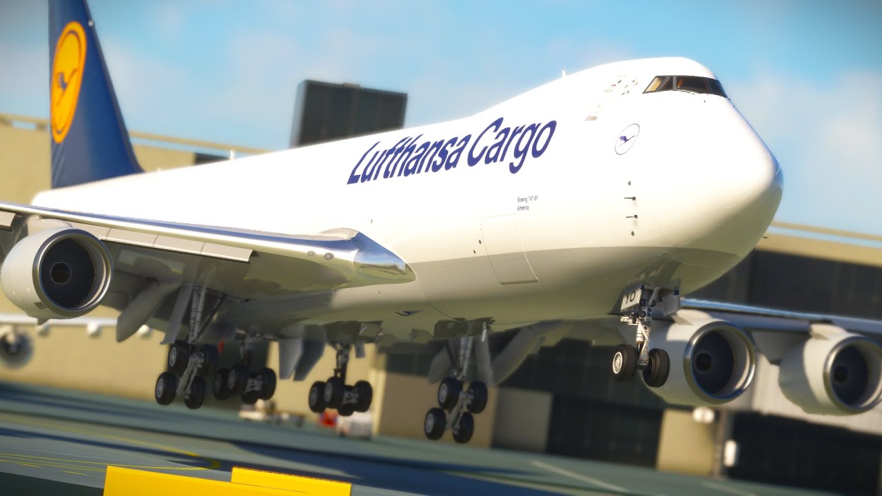 Lufthansa Boeing 747 Makes DANGEROUS Landing At Frankfurt Airport