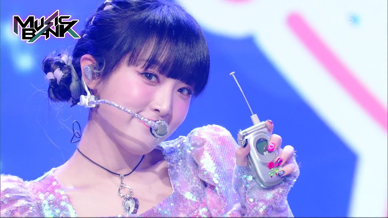 SMARTPHONE - YENA [Music Bank] | KBS WORLD TV 220819