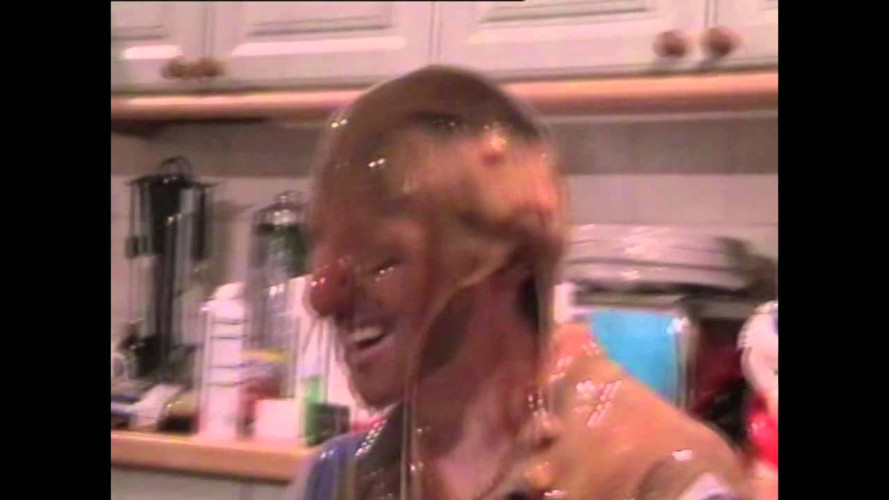 TigerTails Radio Comic Relief Gunge-a-thon 2 - Hedgie Full Gunging