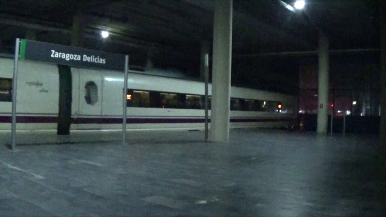 Zaragoza Delicias Entrada Tren Velaro Doble 2012