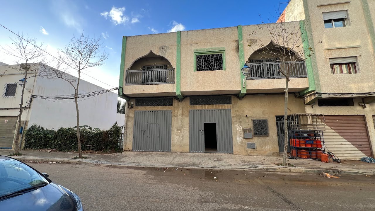 فرصة لاتعوض 🏠منزل مستقل ومحفض للبيع في تطوان🕊️ على الشارع مساحتها 250 متر👌بتمن همزة ☎️ 0608867361