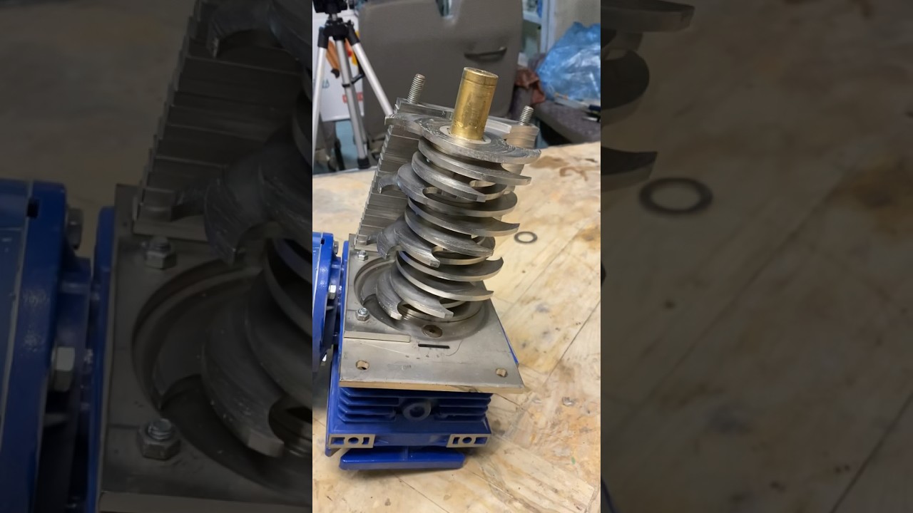 How to build a shredder machine - part 1 #ahmadbarazi #shredder #preciousplastic