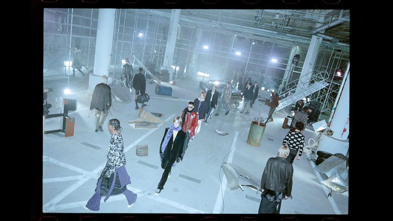 DAIRIKU 24AW Runway Show