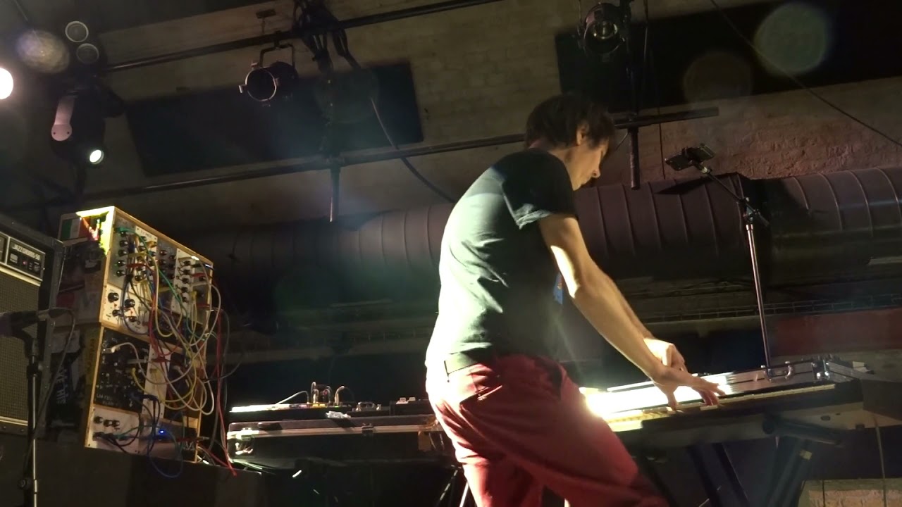 YMNK - Brighter (live aux 4 écluses)