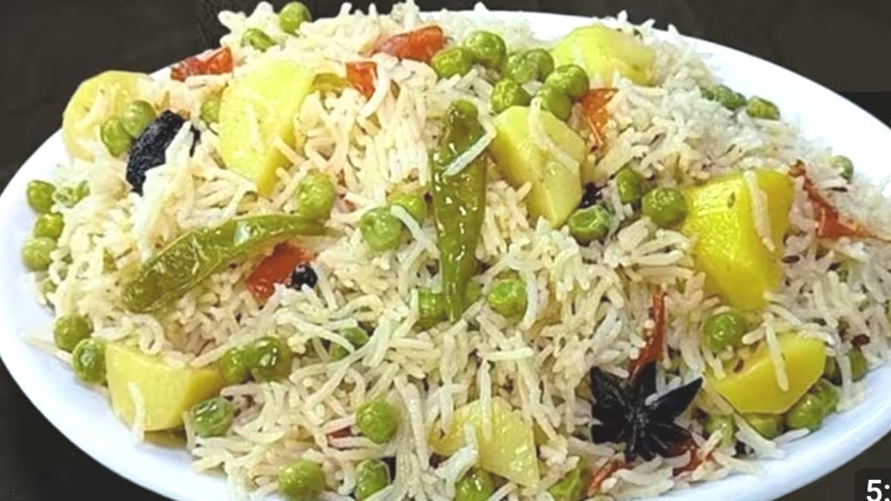 Aloo matar se pulao banane ka tarika#food #cooking 👍