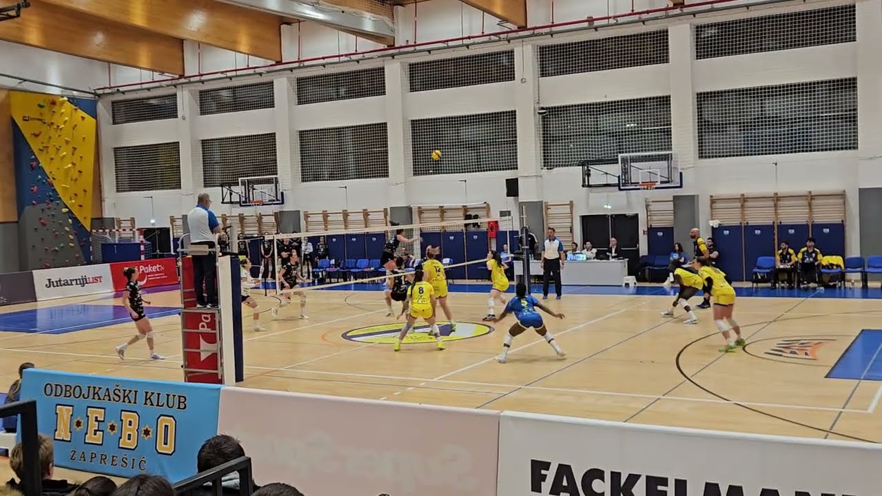 Challenge Cup kobiet: OK Nebo - Olímpico Gran Canaria (końcówki setów)