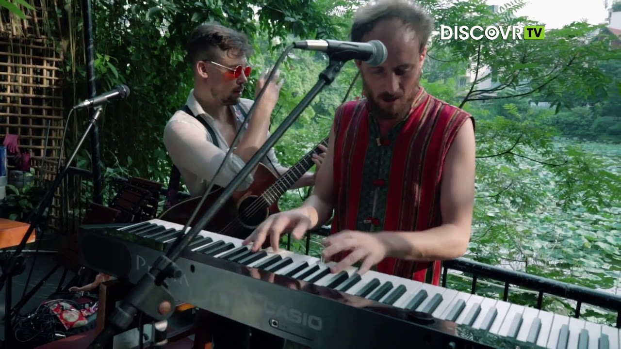 The la belle et la b&ecirc;te's - Nemours | DiscovrTV Hanoi