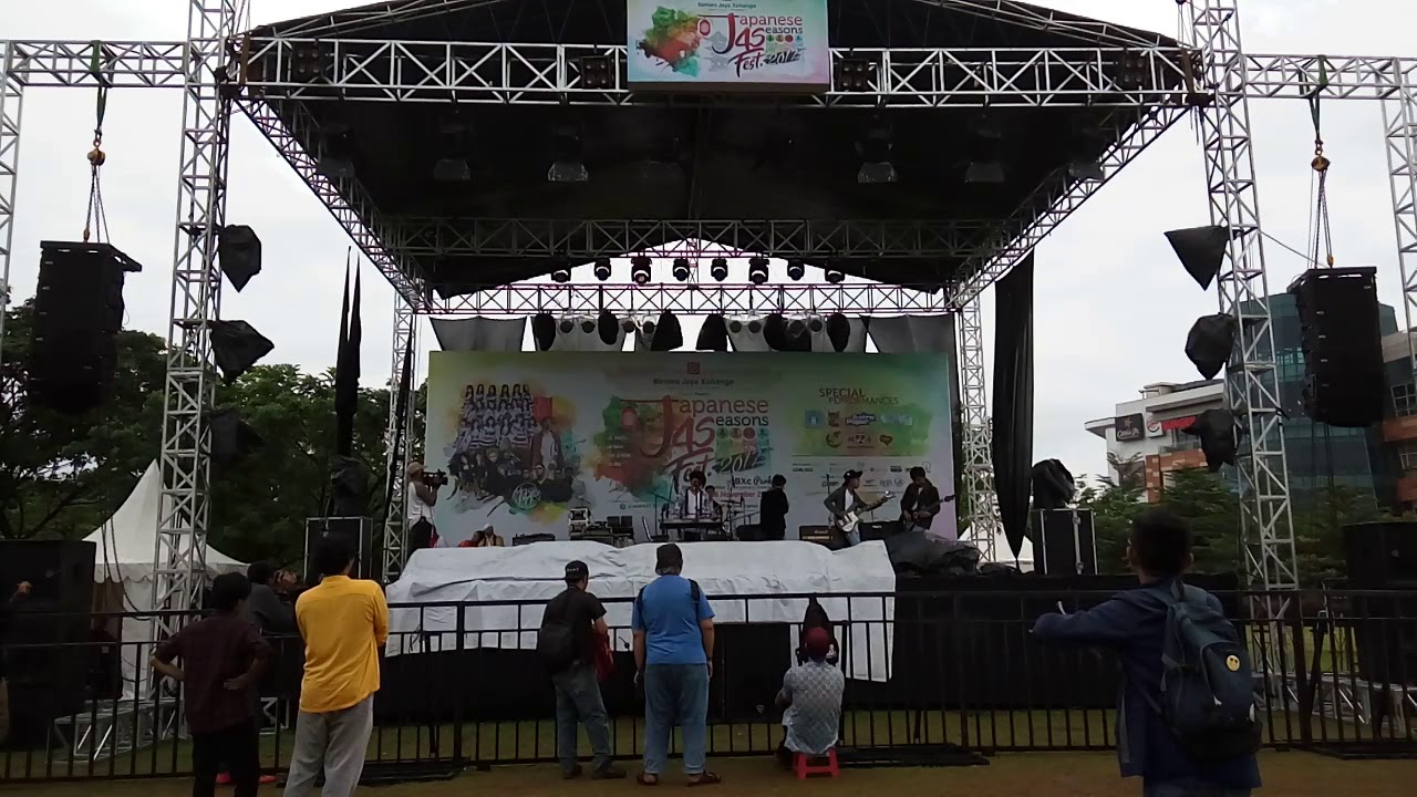 Siam Shade - 1/3 no Junjō na Kanjō (cover by Niwakaraa ft. Kim & Goen) at J4S Fest, BXc Park