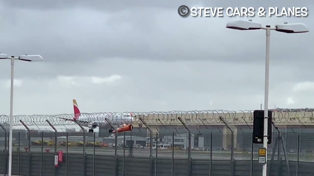 Iberia Airbus A321 EC-ILO landing at London Heathrow from Madrid