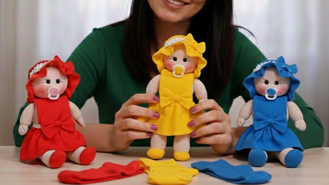 Bums sock puppets are so amazing without the need for a pattern or sewing machine, aren't they? 