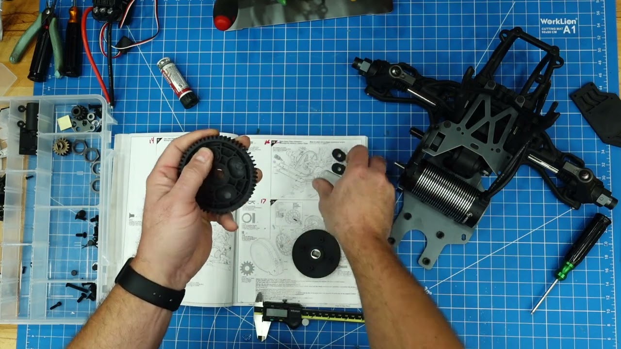 HPI Baja 5B Flux Build: Part 4, Rear Chassis Flux Portion and Finishing the Chassis