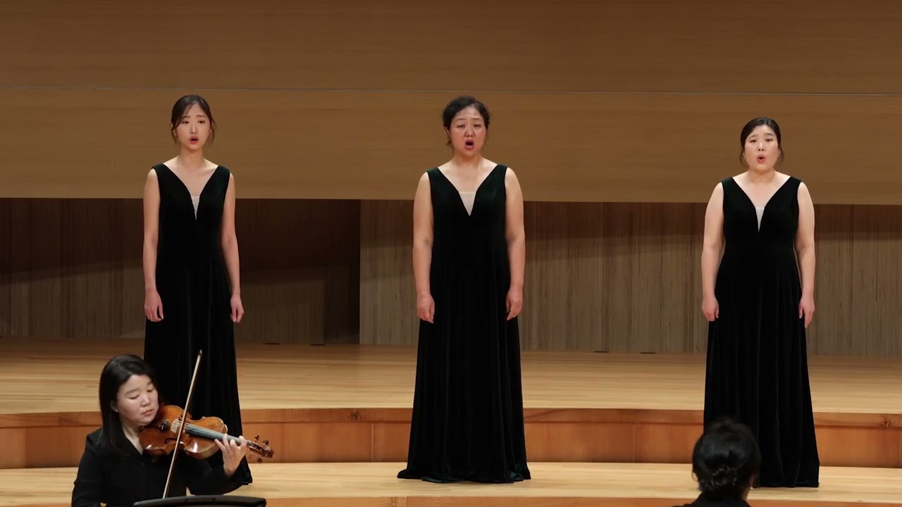 The Snow(E.Elgar)/Agados Singers
