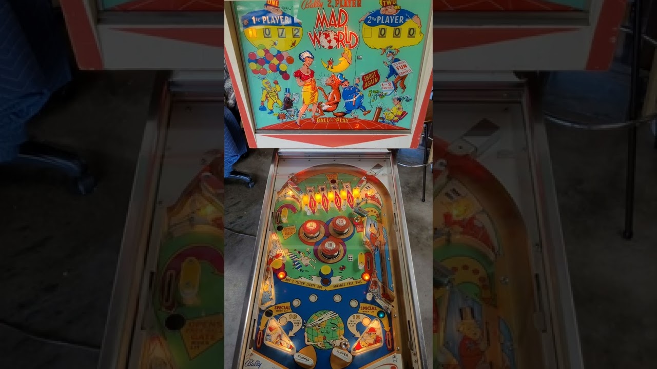 1964 Bally Mad World Pinball Machine