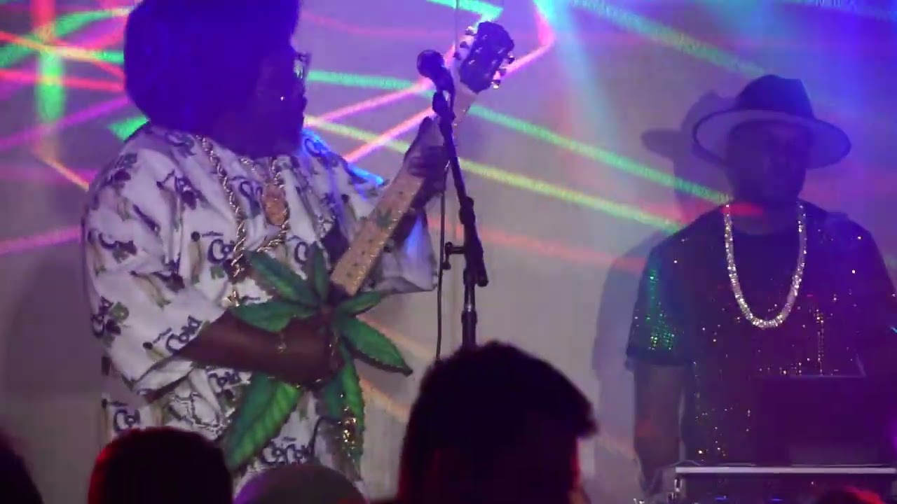 Afroman - Shredding His Guitar - 5/20/22
