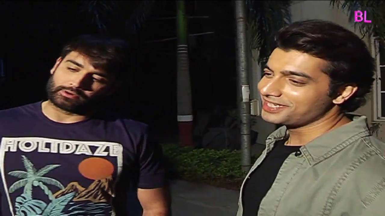 Sharad Malhotra celebrates birthday with Vivian Dsena & Sudesh Berry on set of Muskaan