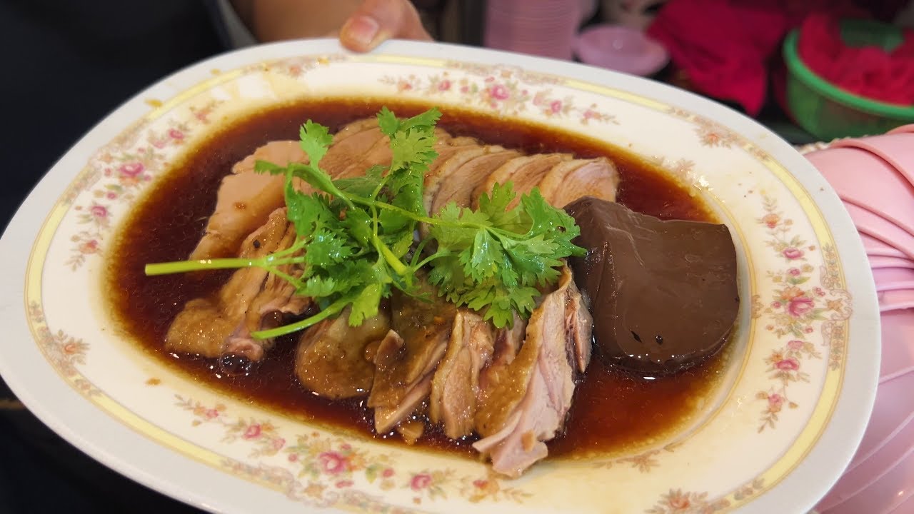 3 Delicious Duck Noodle Restaurant in Bangkok