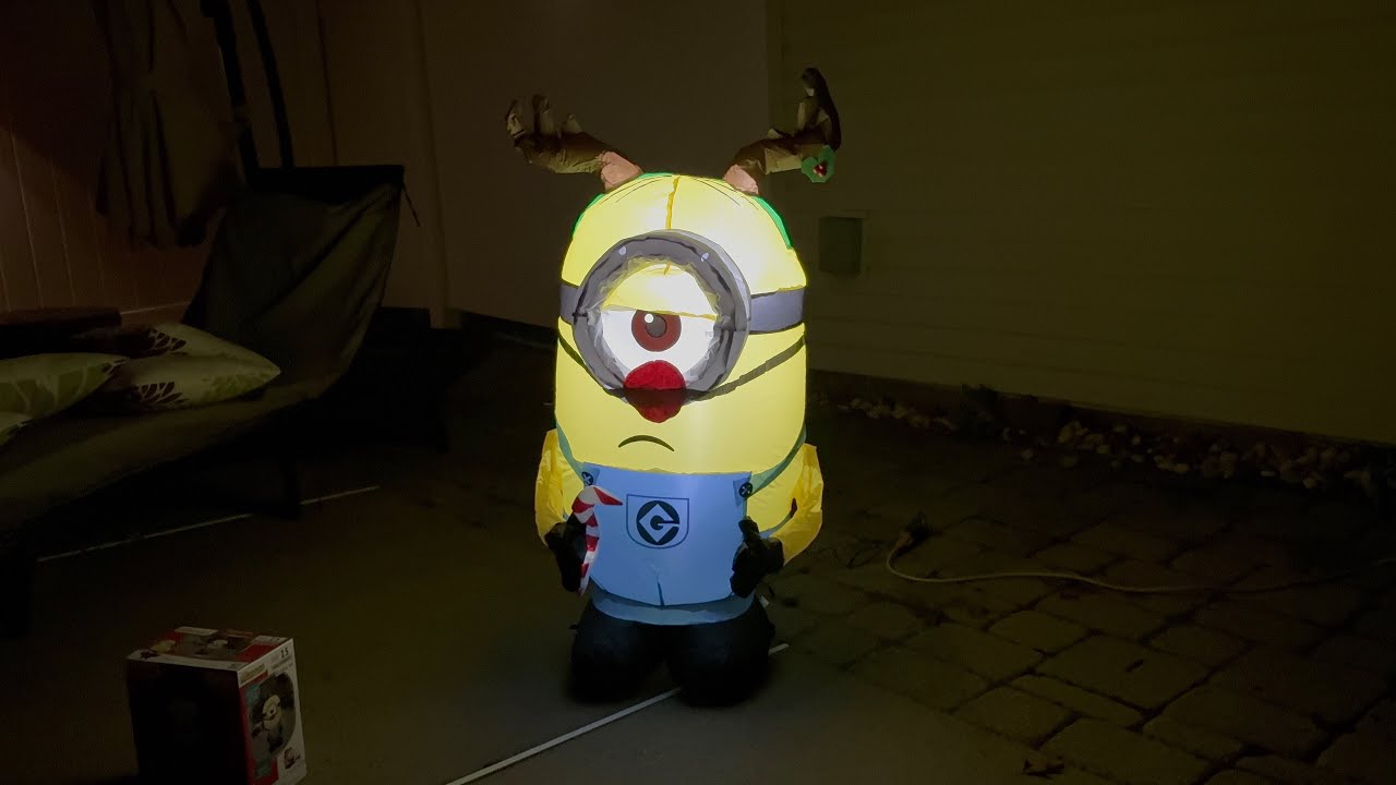 Red Nosed Minion Stuart Airblown Inflatable Christmas 2025 unboxing
