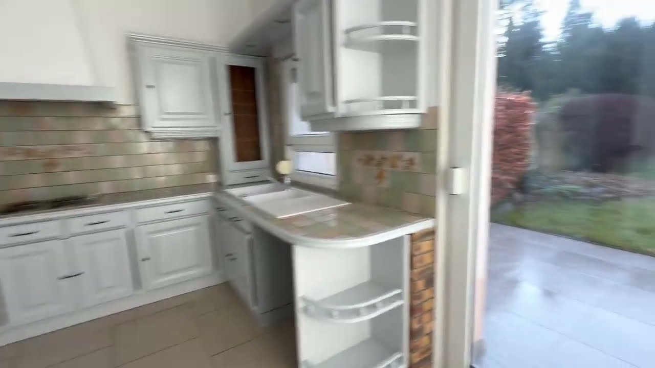 FLEU - MAISON - 4 CHAMBRES - IDEAL COLOCATION OU FAMILLE