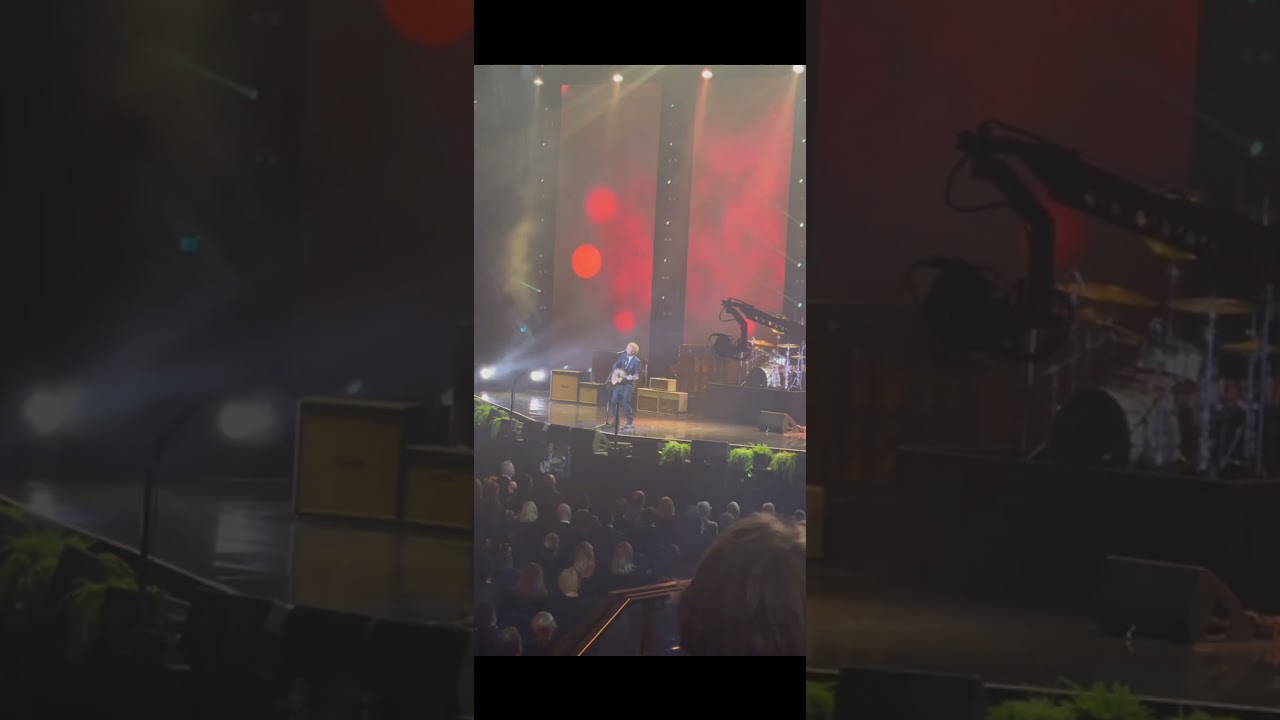 Ed Sheeran debuted a new song