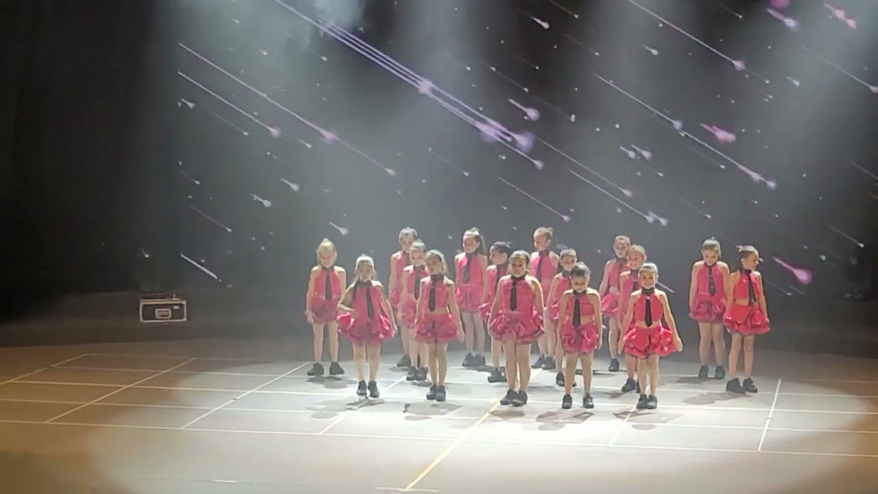 Trabzon Tan Sağtürk Akademi 2024...Bir Yaz Gecesi Rüyası...Barbie Girls...Street Jazz 7-8 yaş