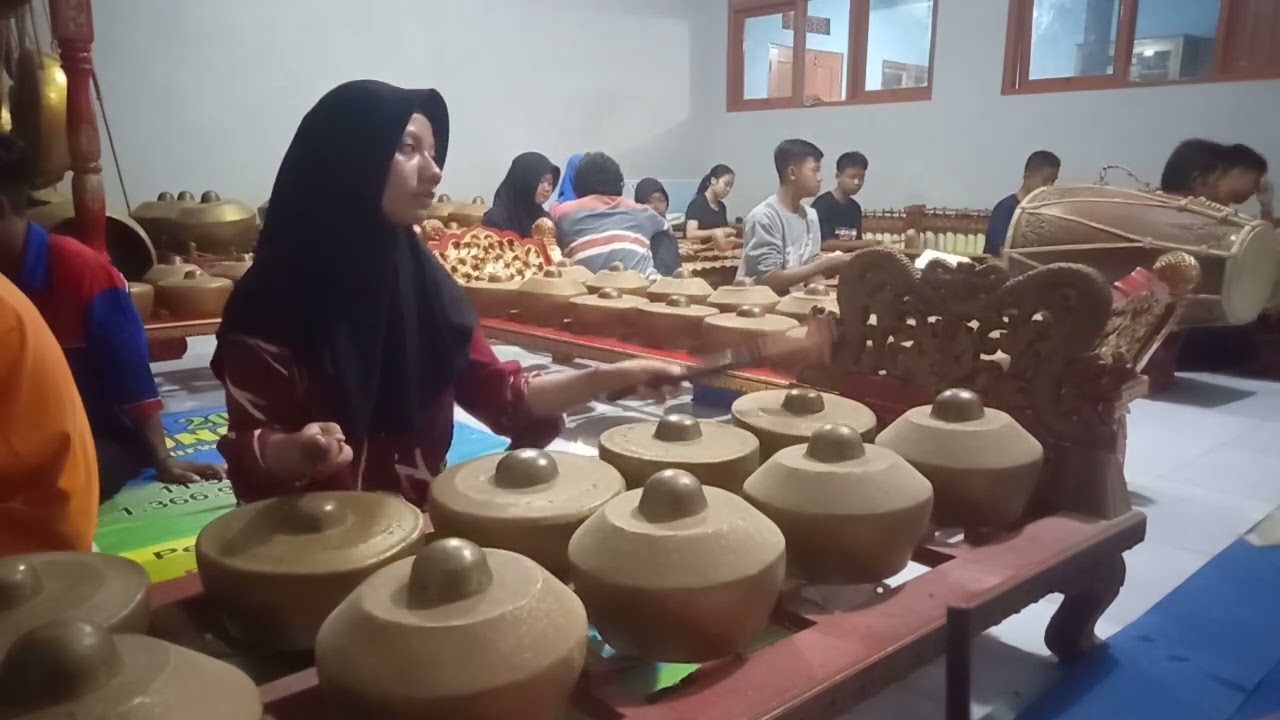 Lagu Lesung jumengglung// Karawitan anak MANUNGGAL BUDAYA SOKOAGUNG.
