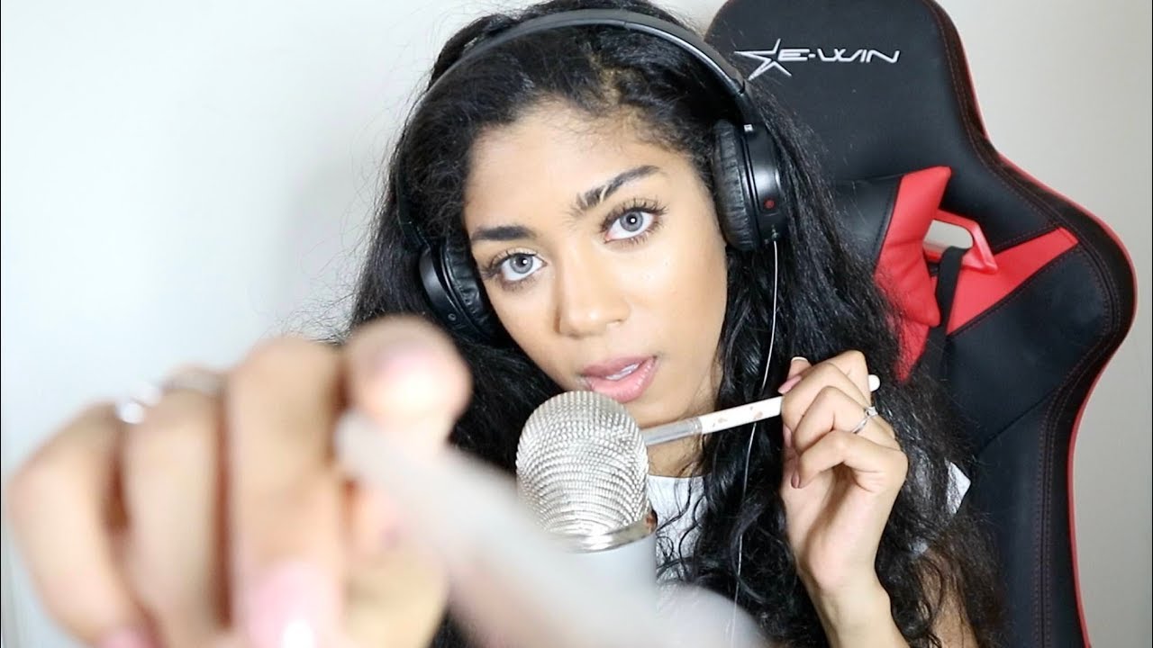 ASMR Face & Microphone Brushing Close up relaxation