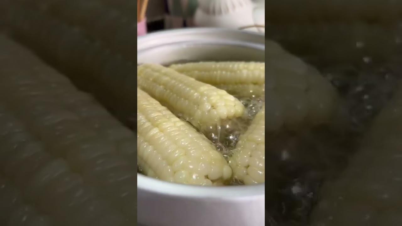 Organic White Boiled Corn Cobs🌽#shorts #asmr #theflyingrunningchef