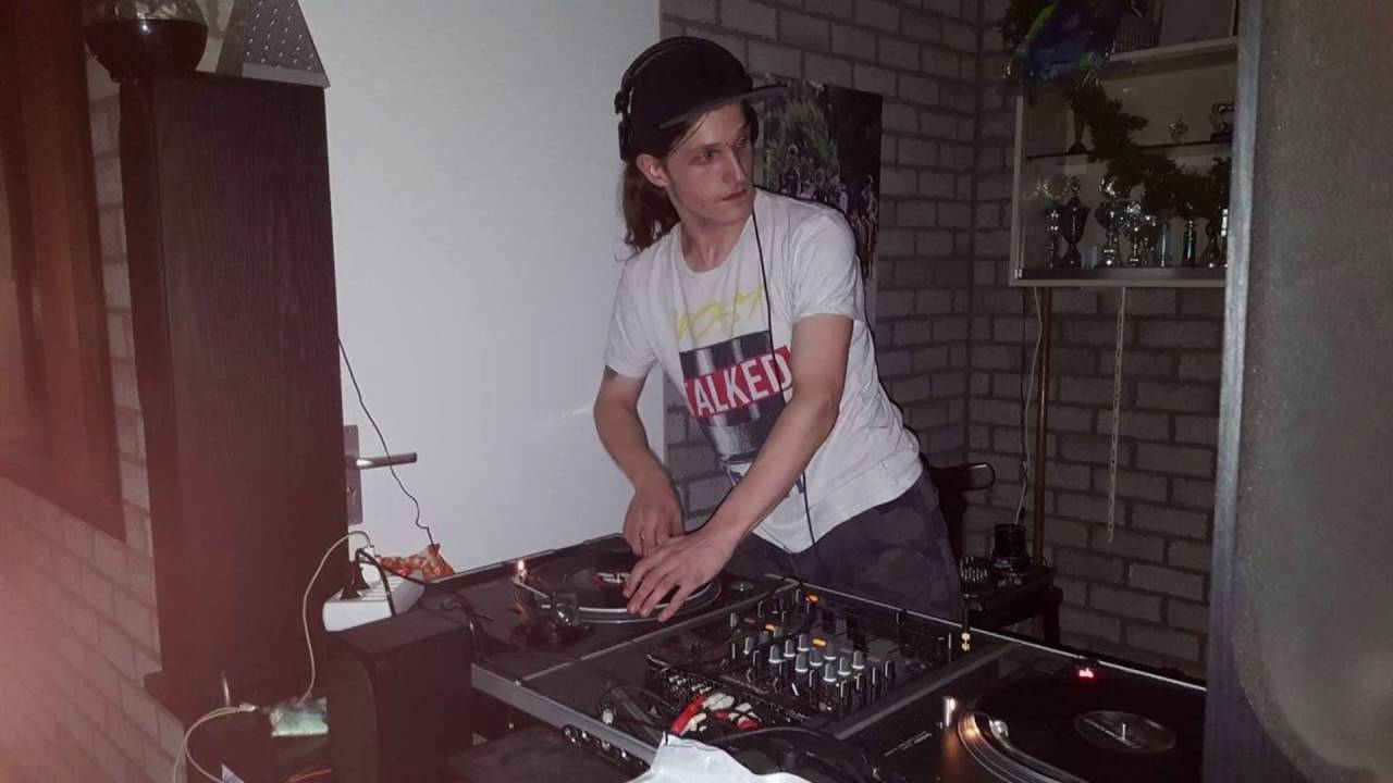 Night-tek = nice tek
