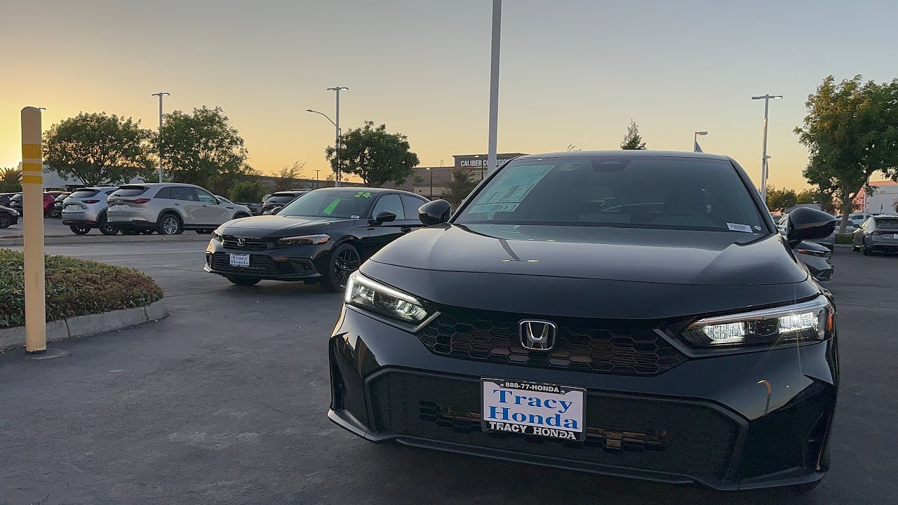 2025 Honda Civic Sport VS 2024 Honda Civic Sport Crystal Black Pearl