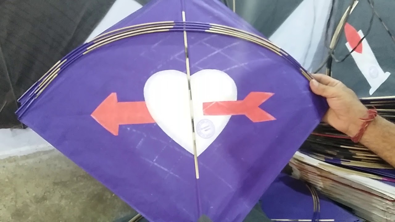 BEST QUALITY KITES AND MANJHAS FOR 15TH AUGUST AND ALSO FOR CLUBS KITE FIGHTING.