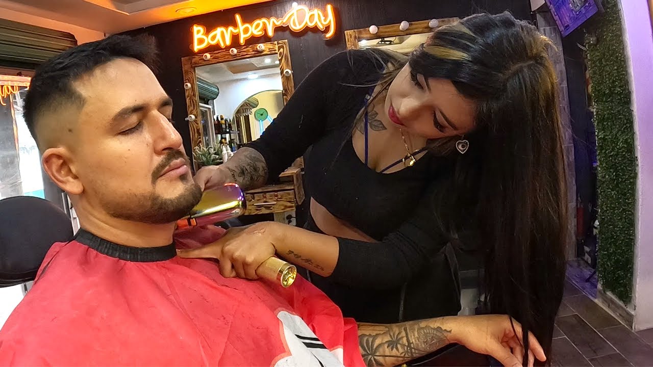 Mexican Lady Barber Gave Me Special Service 🇲🇽