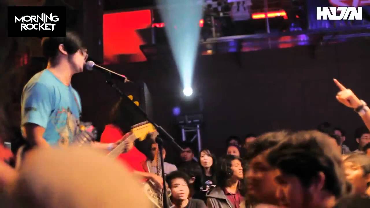 Hujan - Lonely Soldier Boy LIVE at Sunday Afternoon Jam