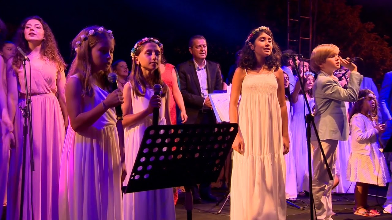 Çocuk Kalpler Kumpanyası - Ey Özgürlük - Bozcaada Konseri 2017