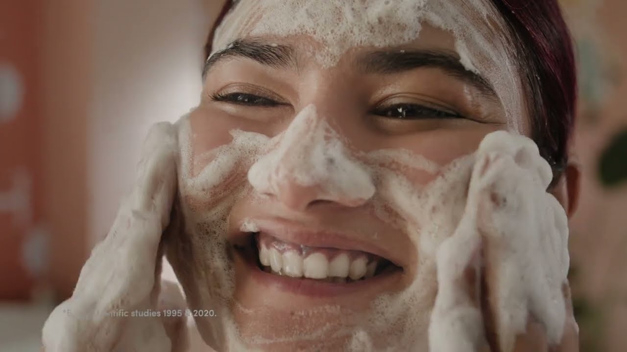 Dove Beauty Bathing Bar | With Nutrient Serum for 24hr nourished skin | Hindi