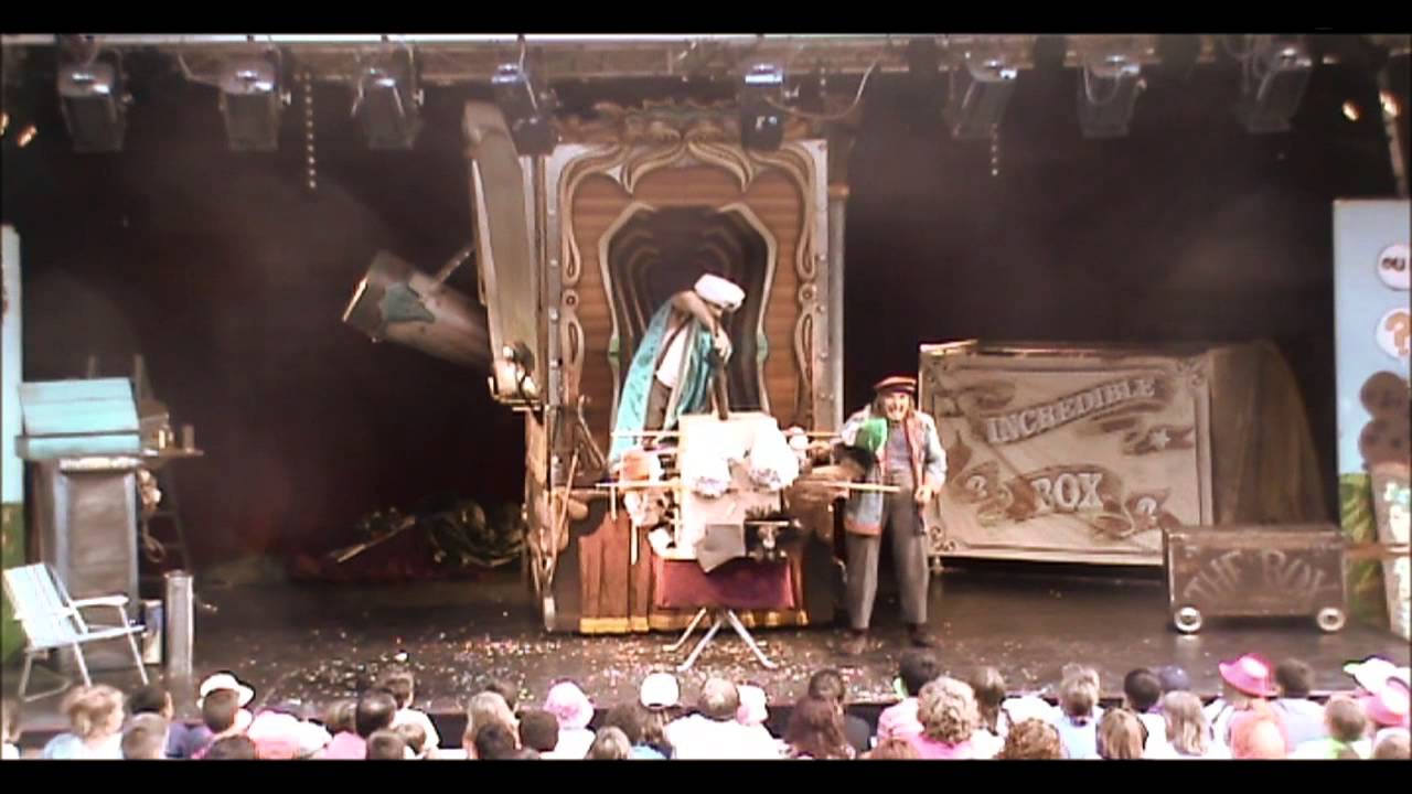 Cia La Tal Incredible Box. Au Bonheur des Momês