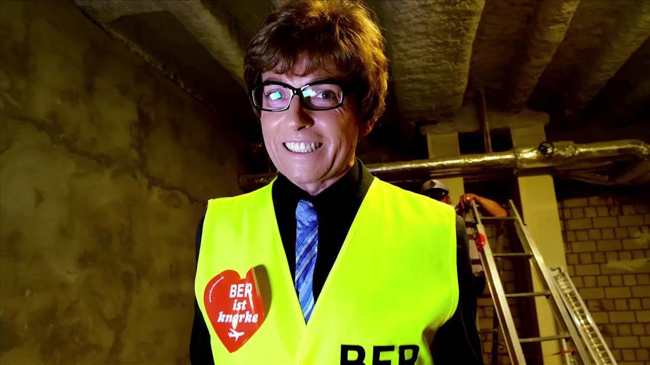 Ades Zabel & Company: Fly, Edith, Fly &ndash; Vom Ballermann zum BER