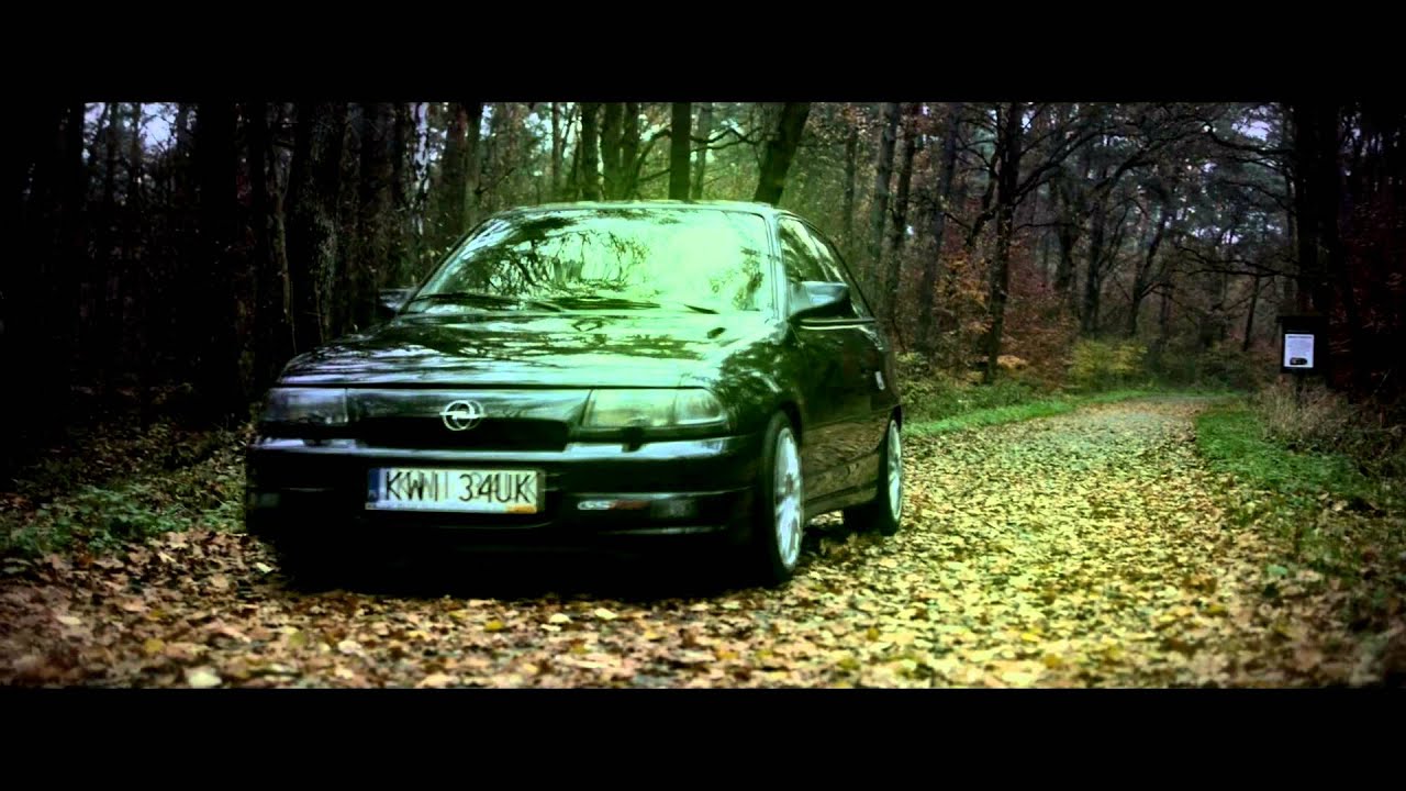 Opel Astra GSi - autumn day