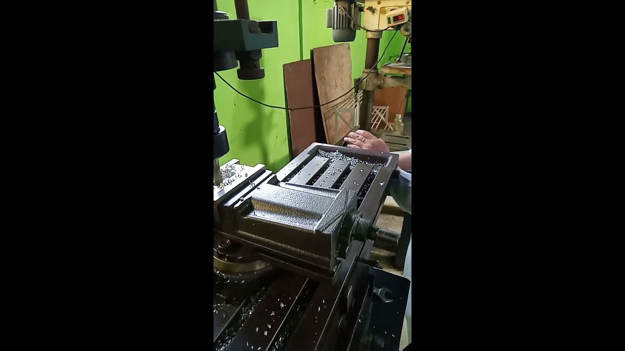 membuat klem dengan mesin frais 2