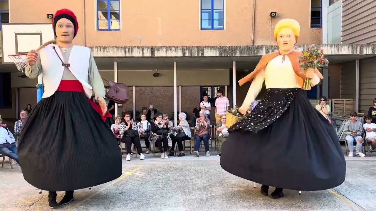 Ball dels Gegants de Sant Francesc | Festes del barri de Sant Francesc d’Olot 2025