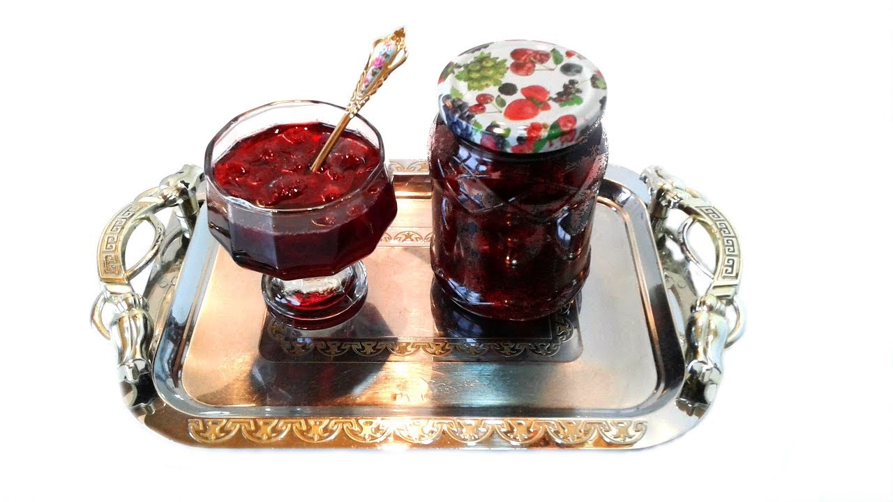 Сырое варенье из вишни