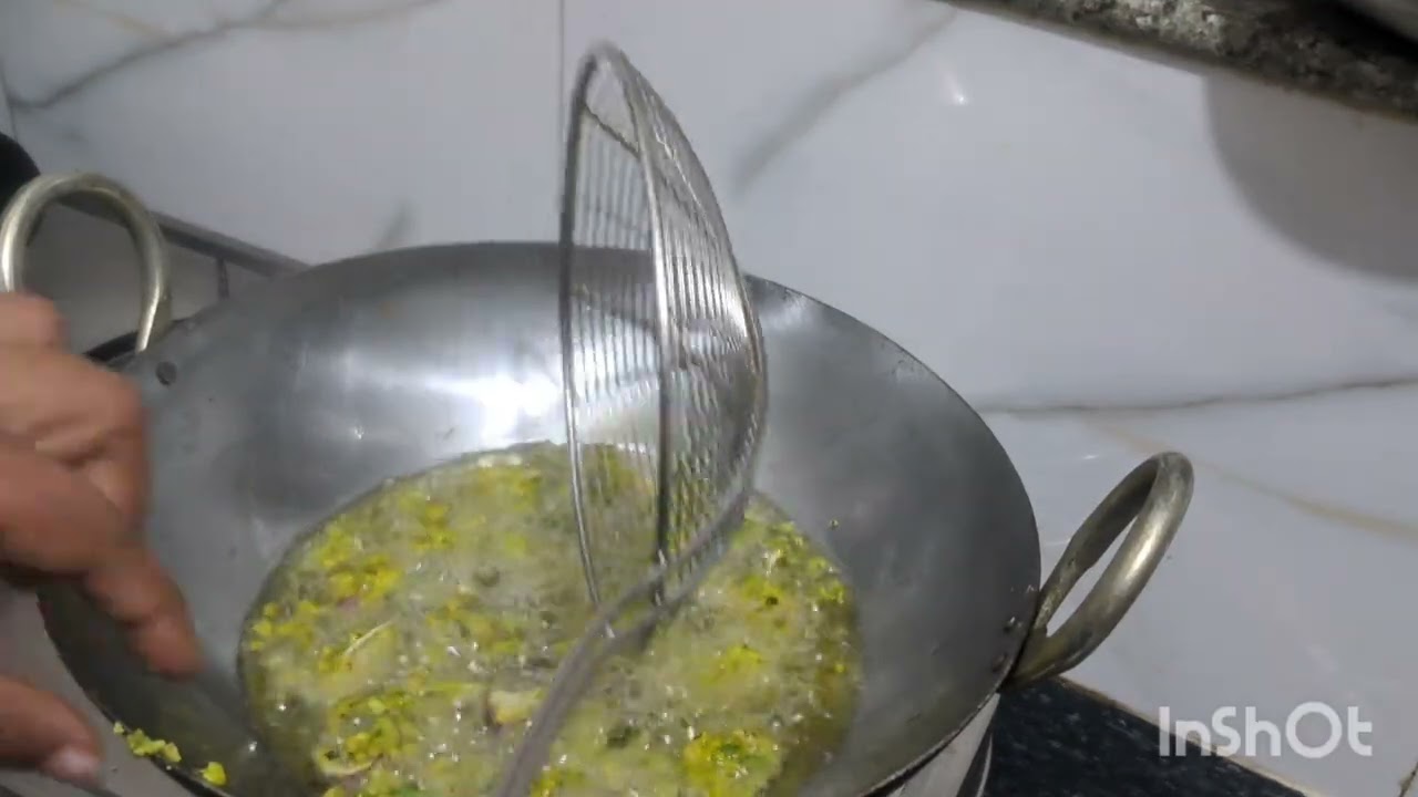 Hari Bhari Hare chana ki pakodi.